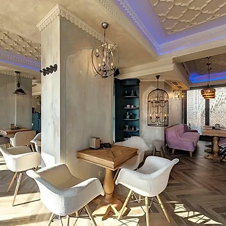 Avenue 4*